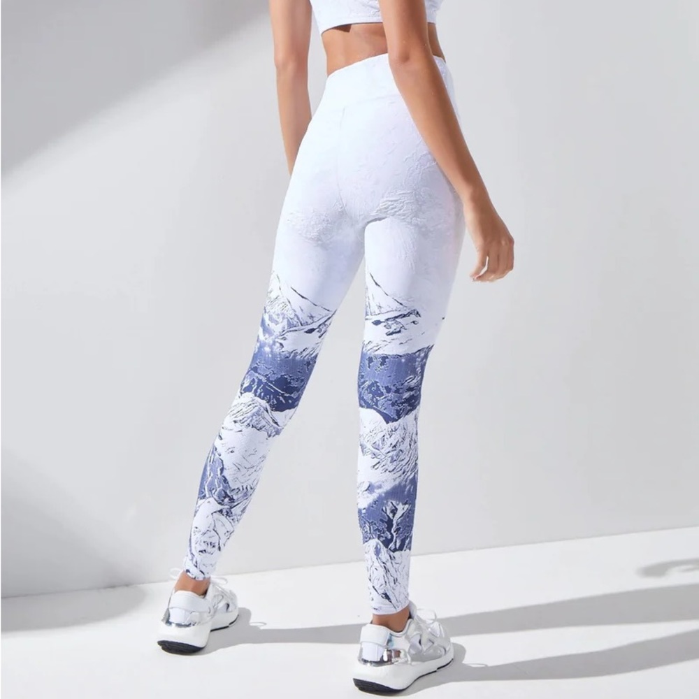 NOLI NWT S/M ASPEN LEGGING (These run small!) Label reads M.